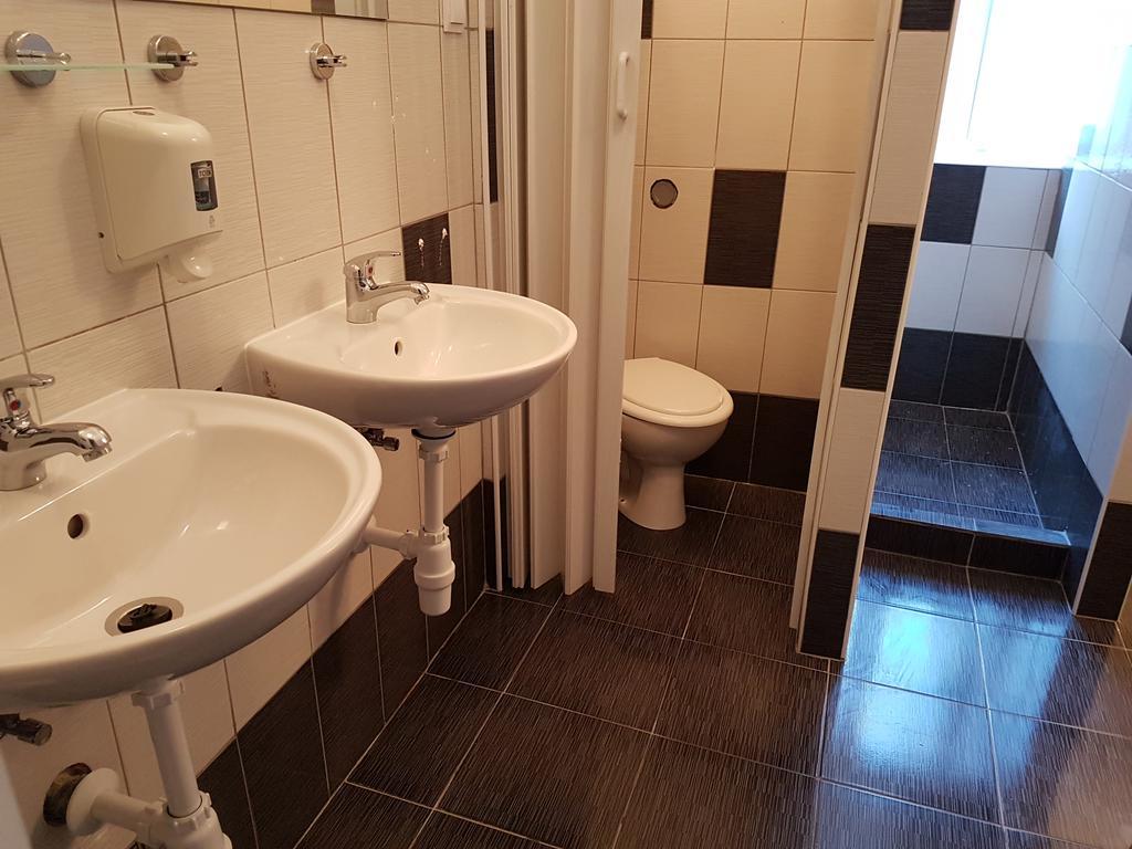 Hostel Morcic Rijeka Bagian luar foto