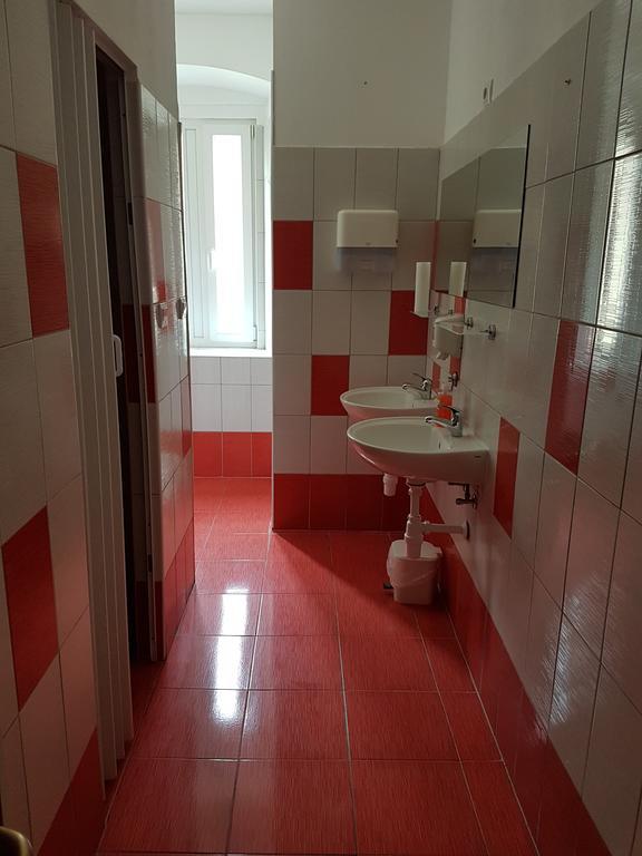 Hostel Morcic Rijeka Bagian luar foto