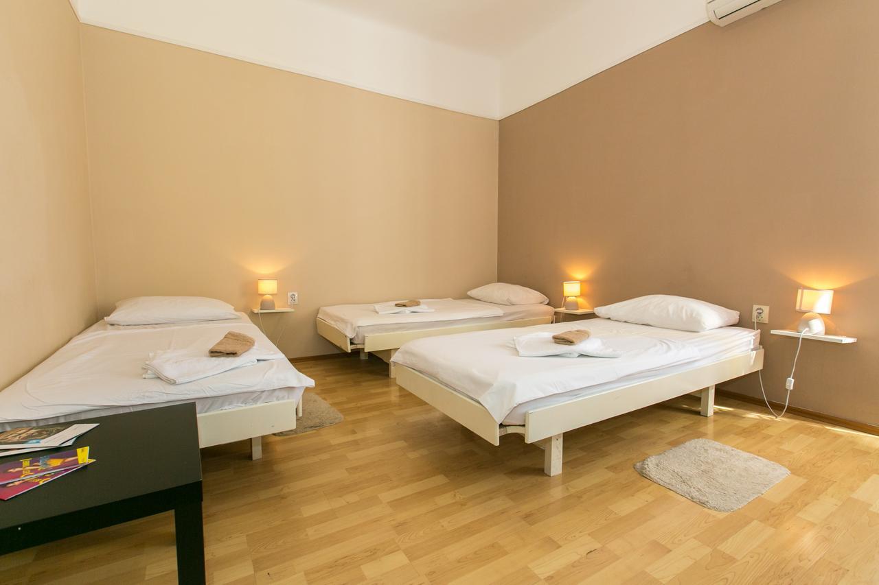 Hostel Morcic Rijeka Bagian luar foto